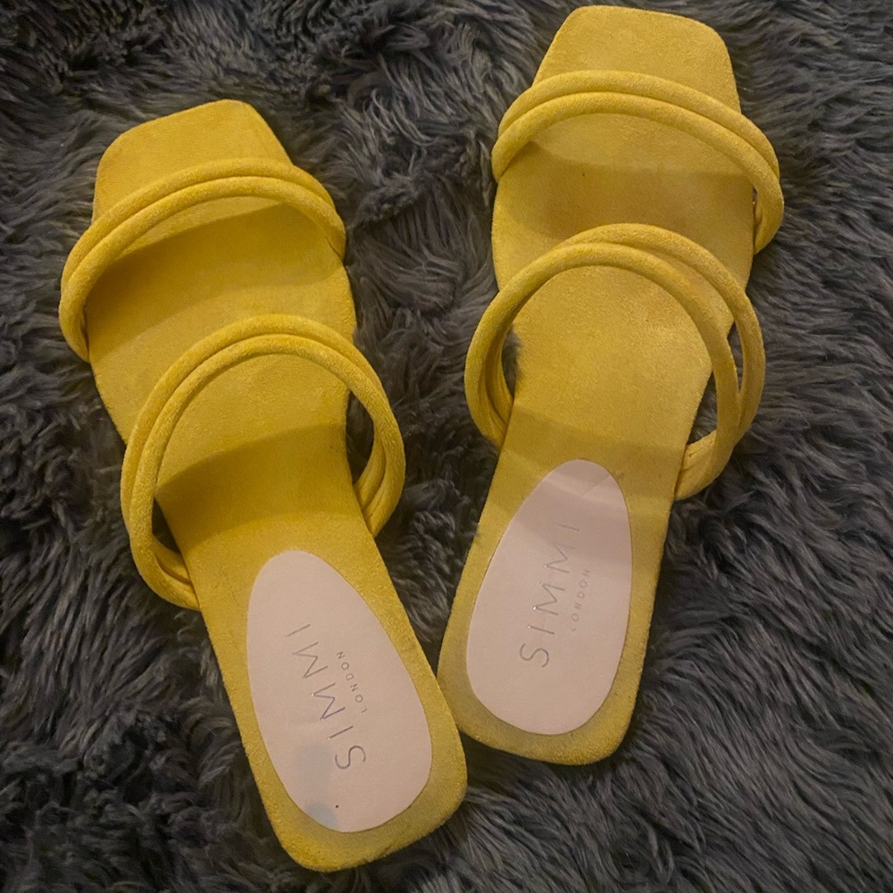 Yellow flat sandals